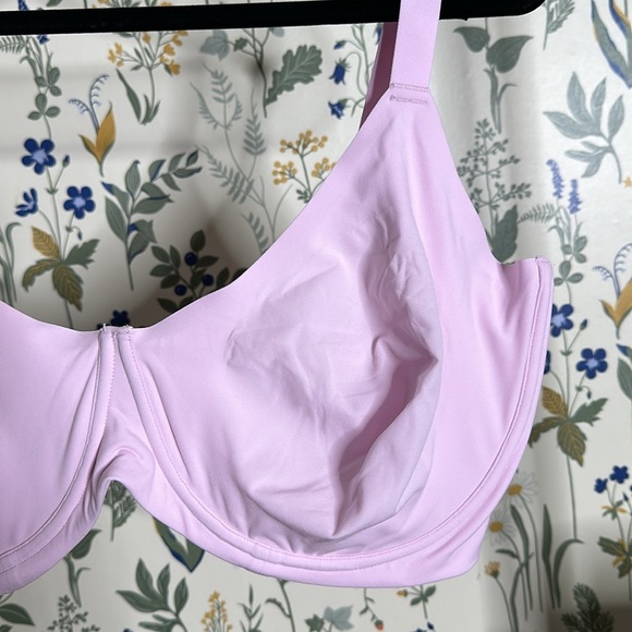 SKIMS Fits Everybody Unlined Demi Bra in Cherry Blossom size 42H NWT - Picture 2 of 4